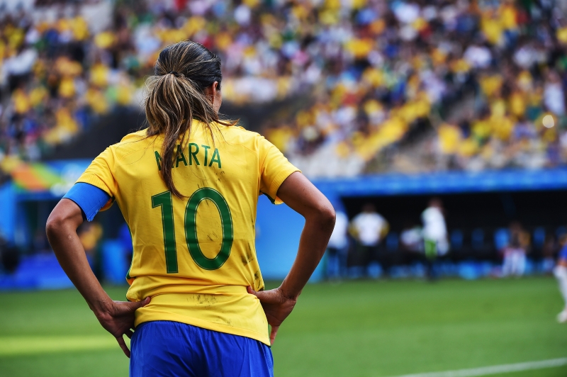 Dessa vez a bola está com elas e o futebol feminino será destaque