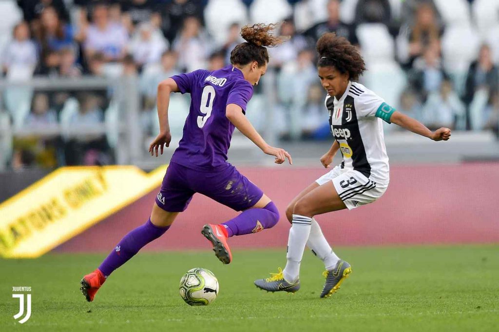 Futebol feminino lota estádio também na Itália com recorde para a Juventus